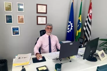 Prof. Silvio Silverio da Silva. Diretor da EEL/USP.